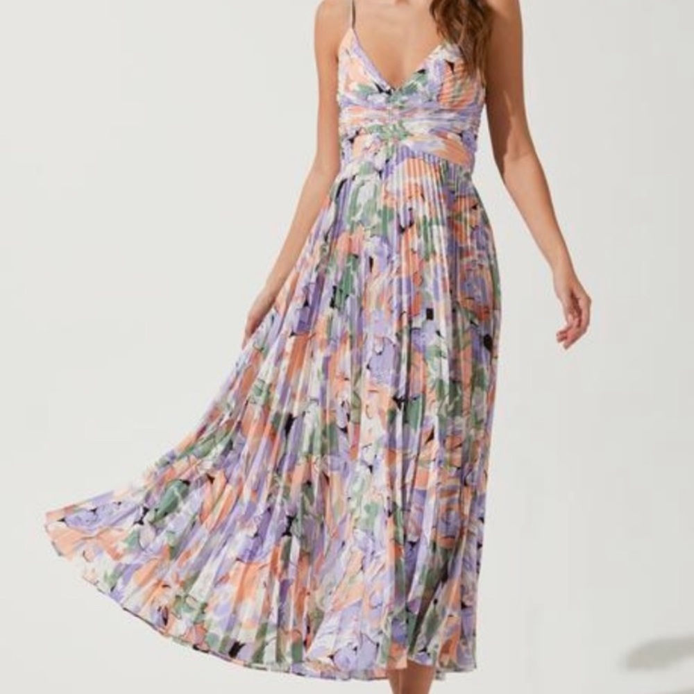 Astr Floral Pleated Midi Dress